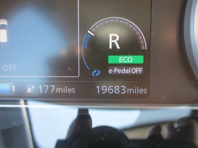 2025 Nissan LEAF S