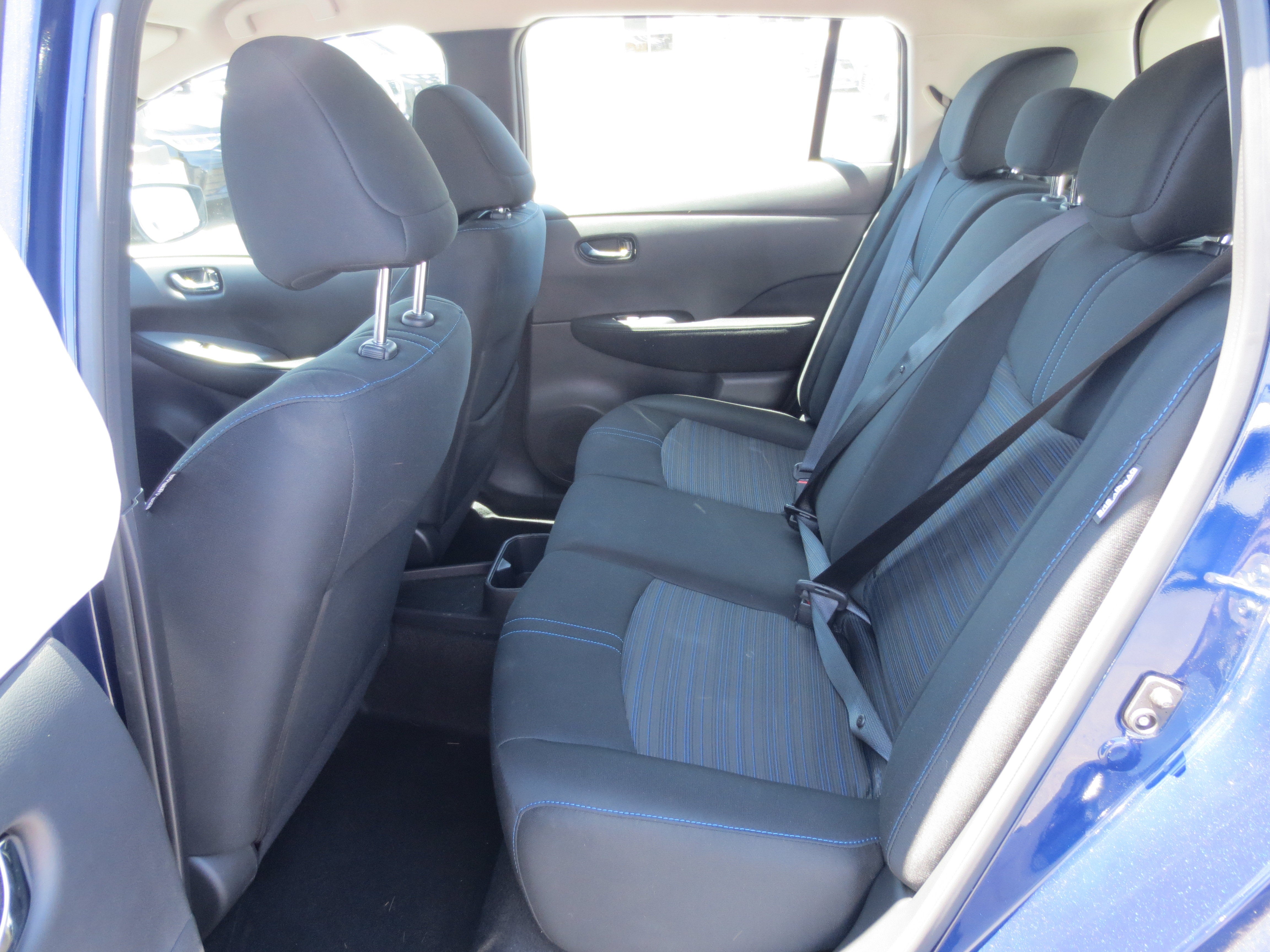 2025 Nissan LEAF S