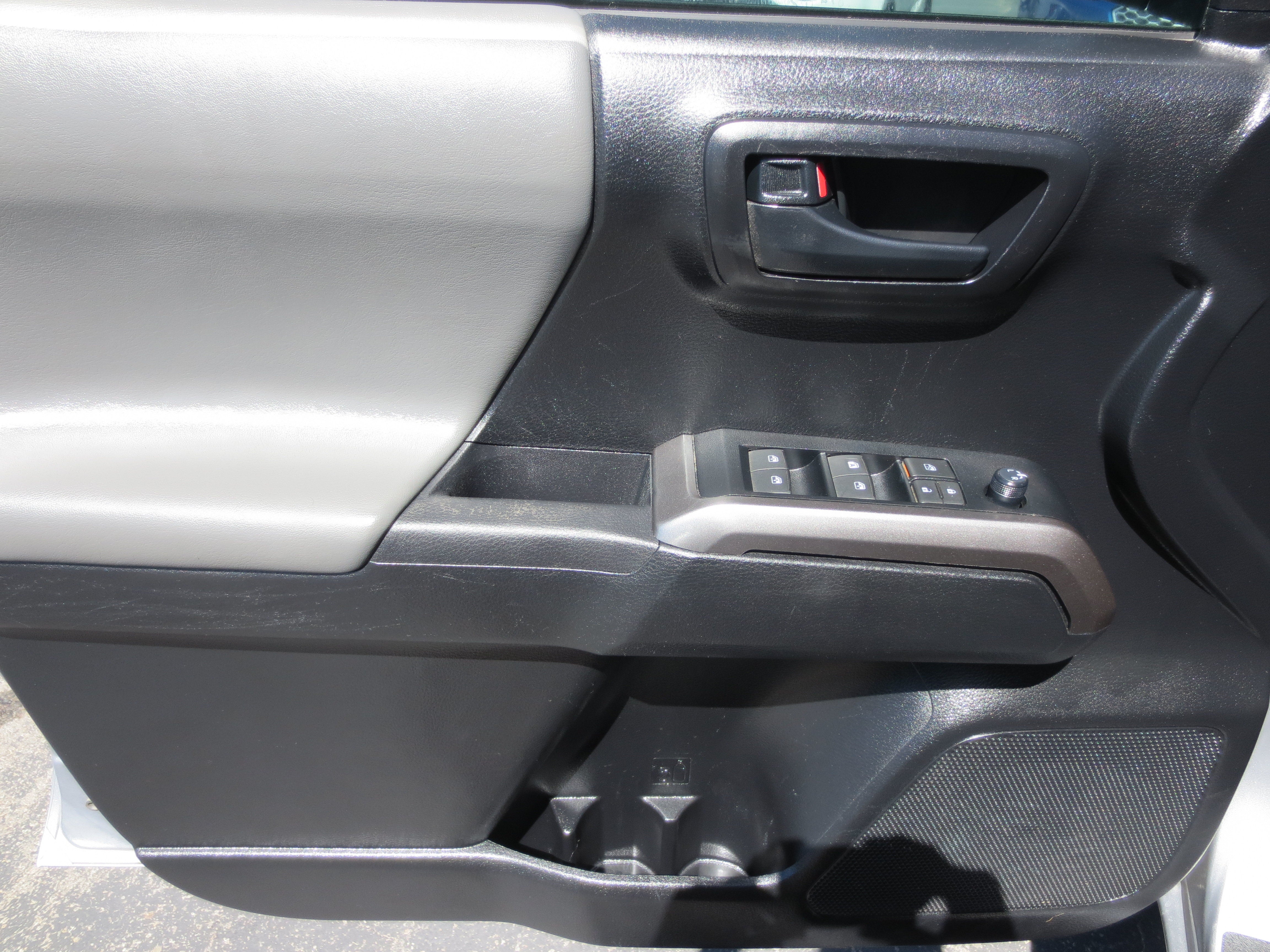 2021 Toyota Tacoma 4WD SR
