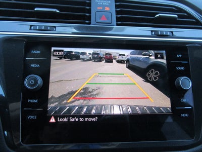 2023 Volkswagen Tiguan SE R-Line Black