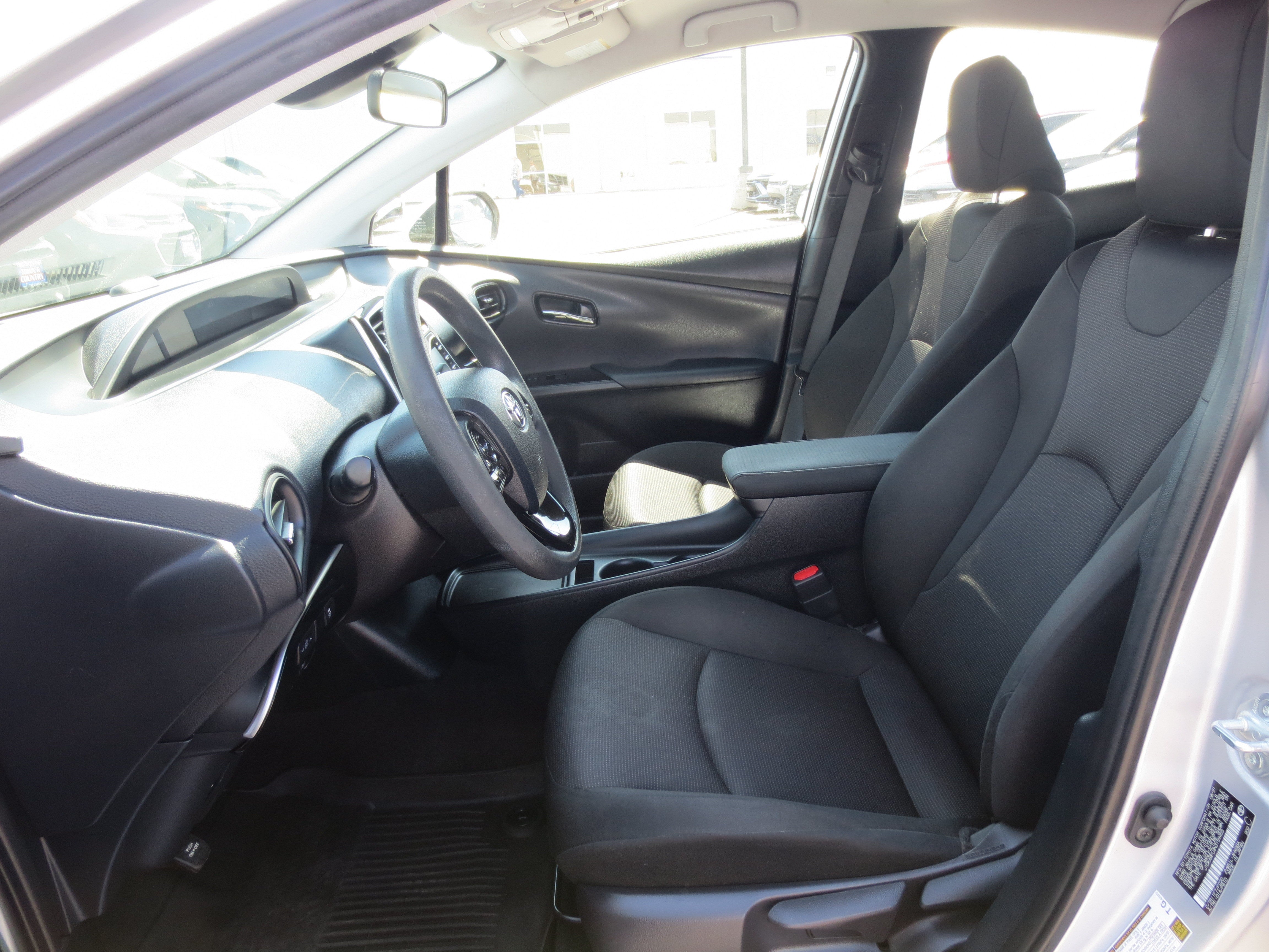 2022 Toyota Prius L Eco